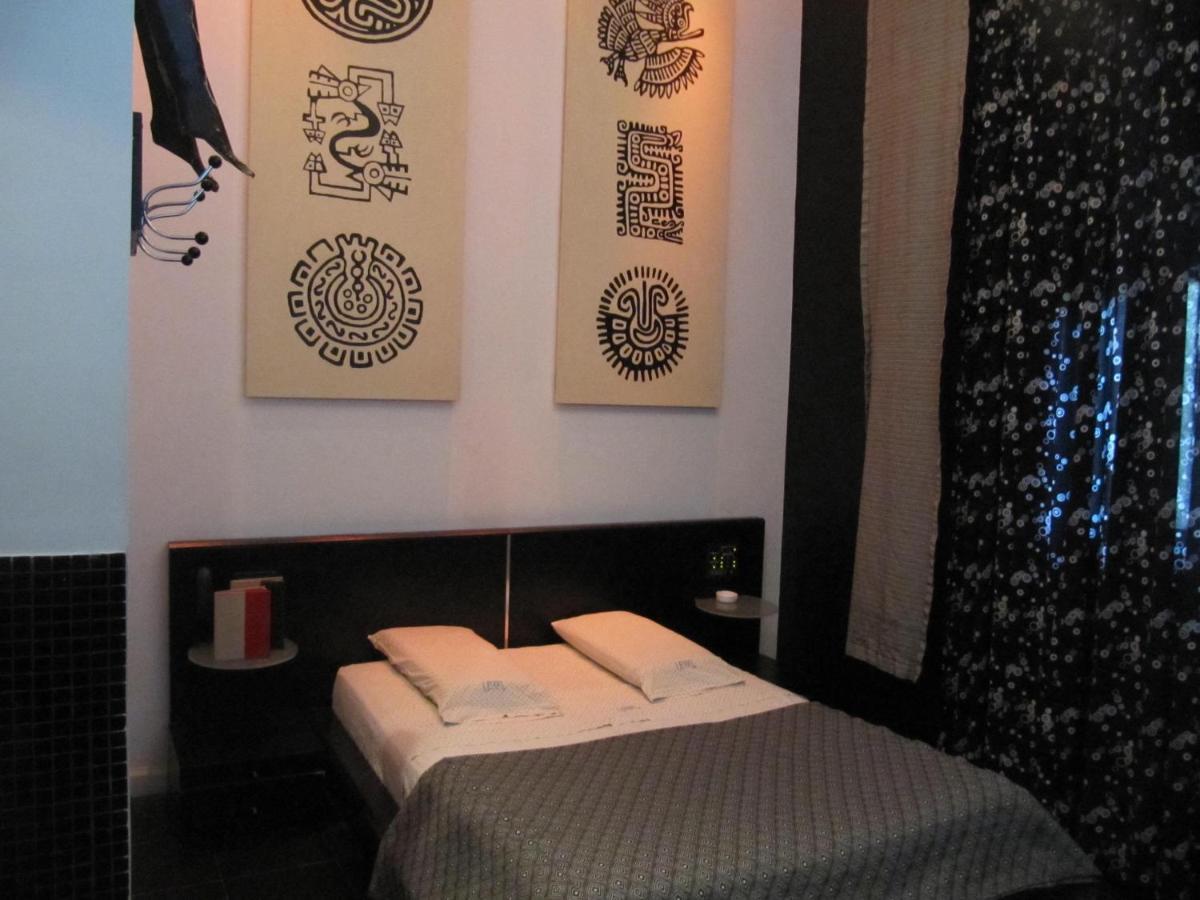 Uman Hotel -Motel- (Adults Only) Buenos Aires Extérieur photo